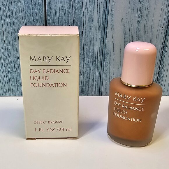 Mary Kay Day Radiance Liquid Foundation Desert Bronze #4485 - NIB‎  Old Stock - Picture 1 of 7